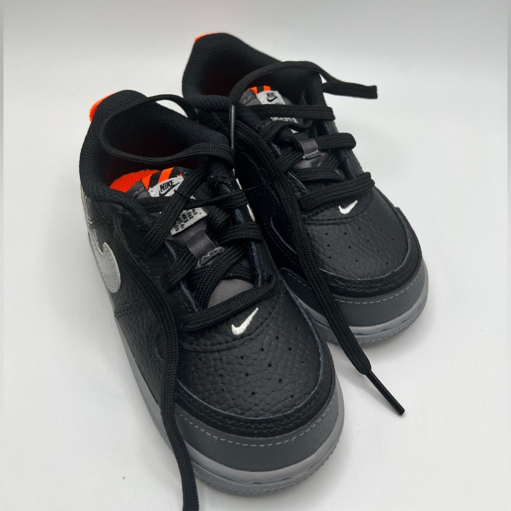 Nike Toddlers Sz 8c Air Force One LV8 2 "Under Construction" Sneaker Gently Used